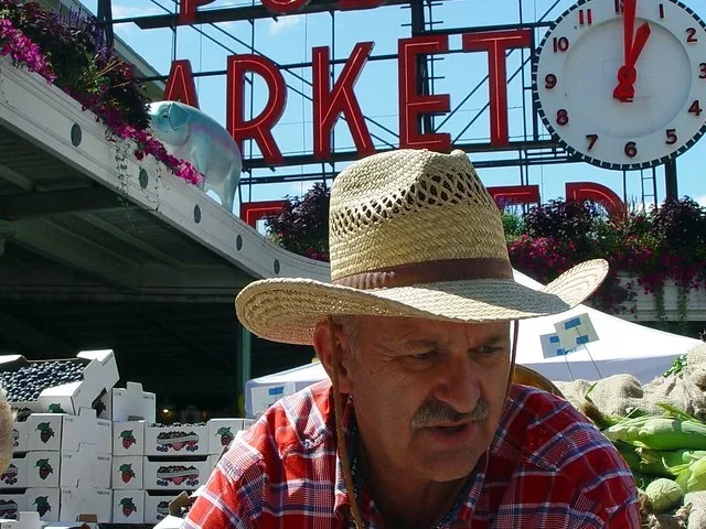 Termelői piac standja friss, kézműves élelmiszertermékekkel